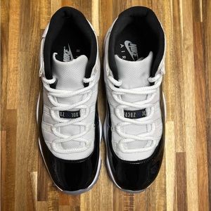 Men’s Jordan 11 concord size 8.5 great condition no box